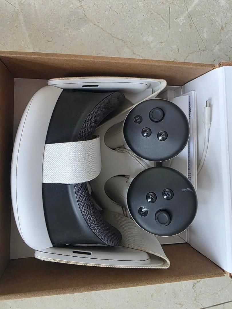 Meta Quest 3 128 GB VR-шлем — 2