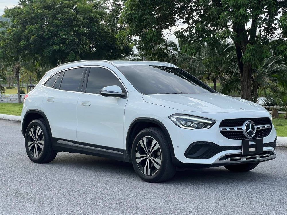 Mercedes-Benz GLA200 в аренду — 1
