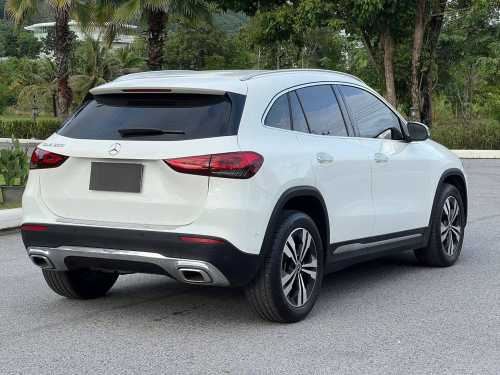 Mercedes-Benz GLA200 в аренду — 2
