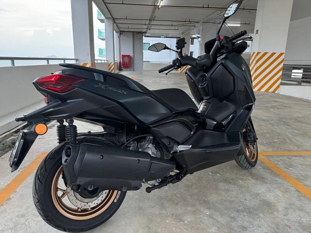 Yamaha Xmax 300 — 2