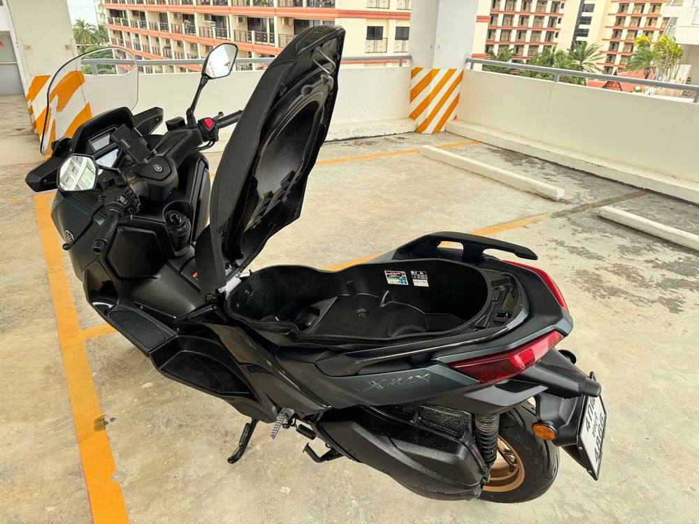 Yamaha Xmax 300 — 6