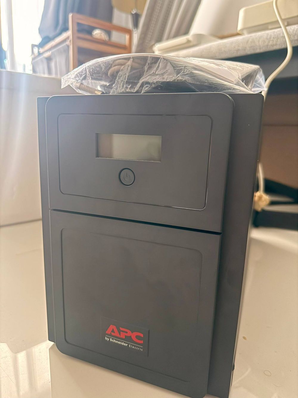 ИБП APC SMV2000AI-MS 2000VA — 2