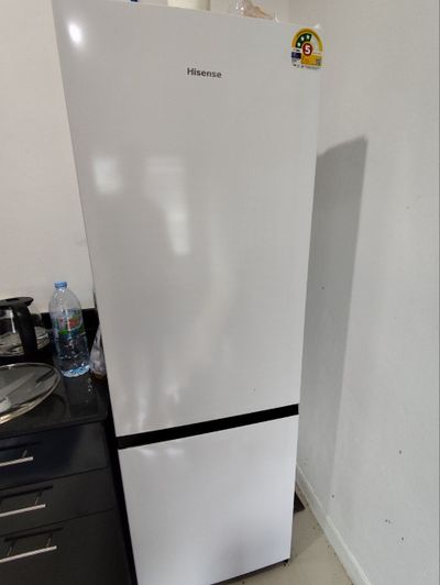 Холодильник Hisense NO frost 299л