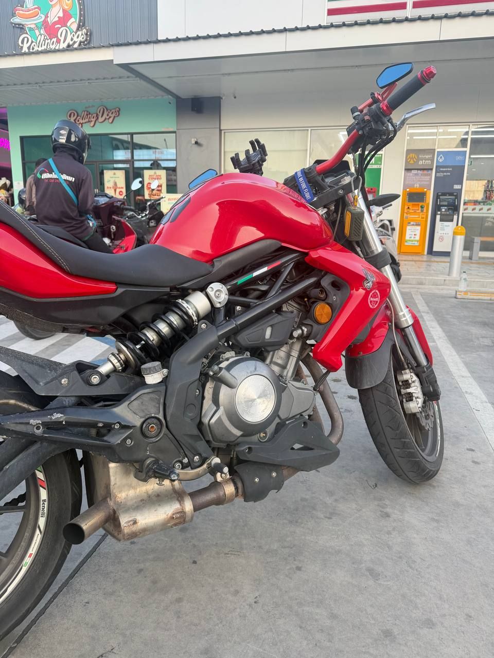Мотоцикл Benelli 300cc — 4