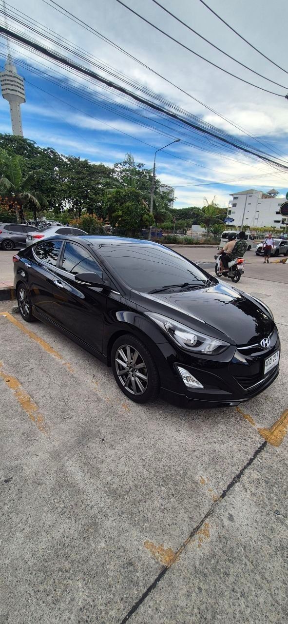 Хендай Элантра 2016 г.в (черная) топ комплектация — 1