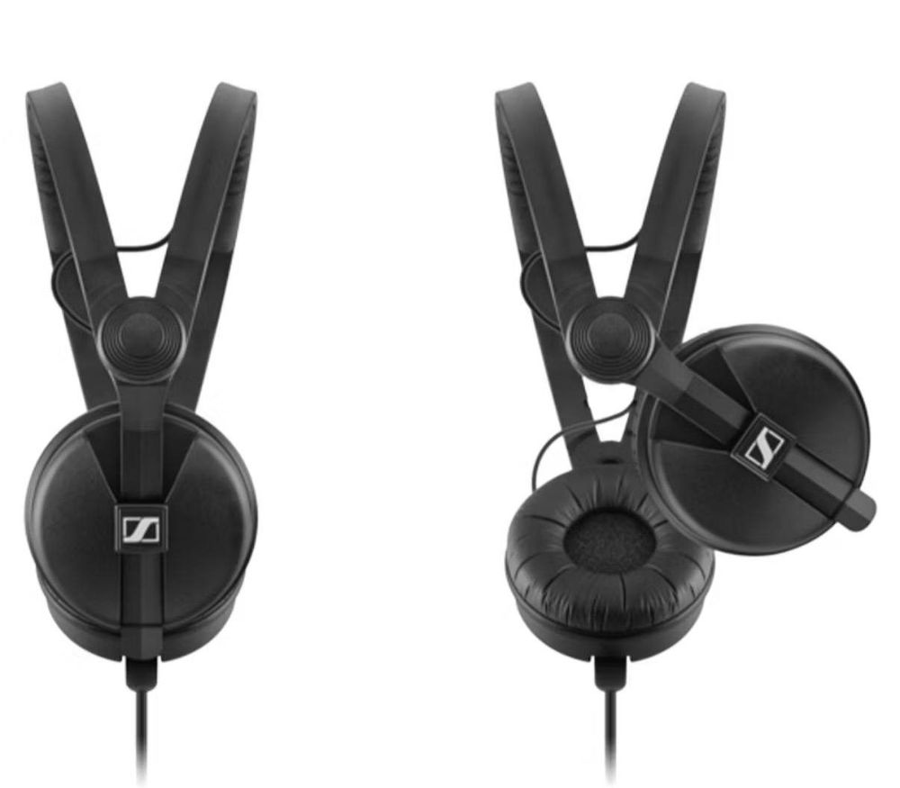 DJ-контроллер Pioneer и наушники Sennheiser — 6