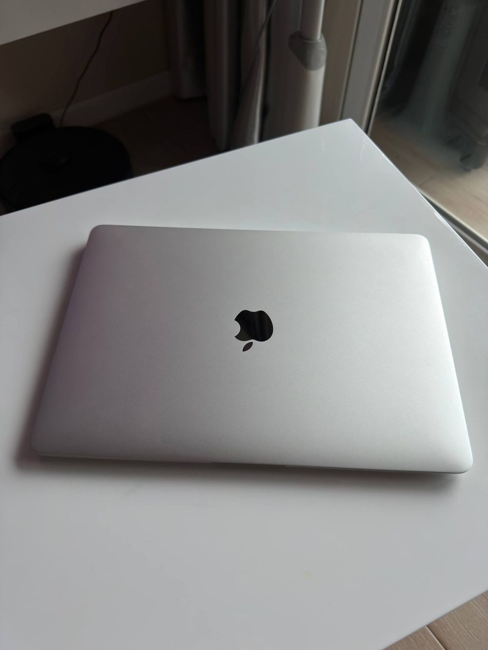MacBook Air M1 2020 256GB — 1