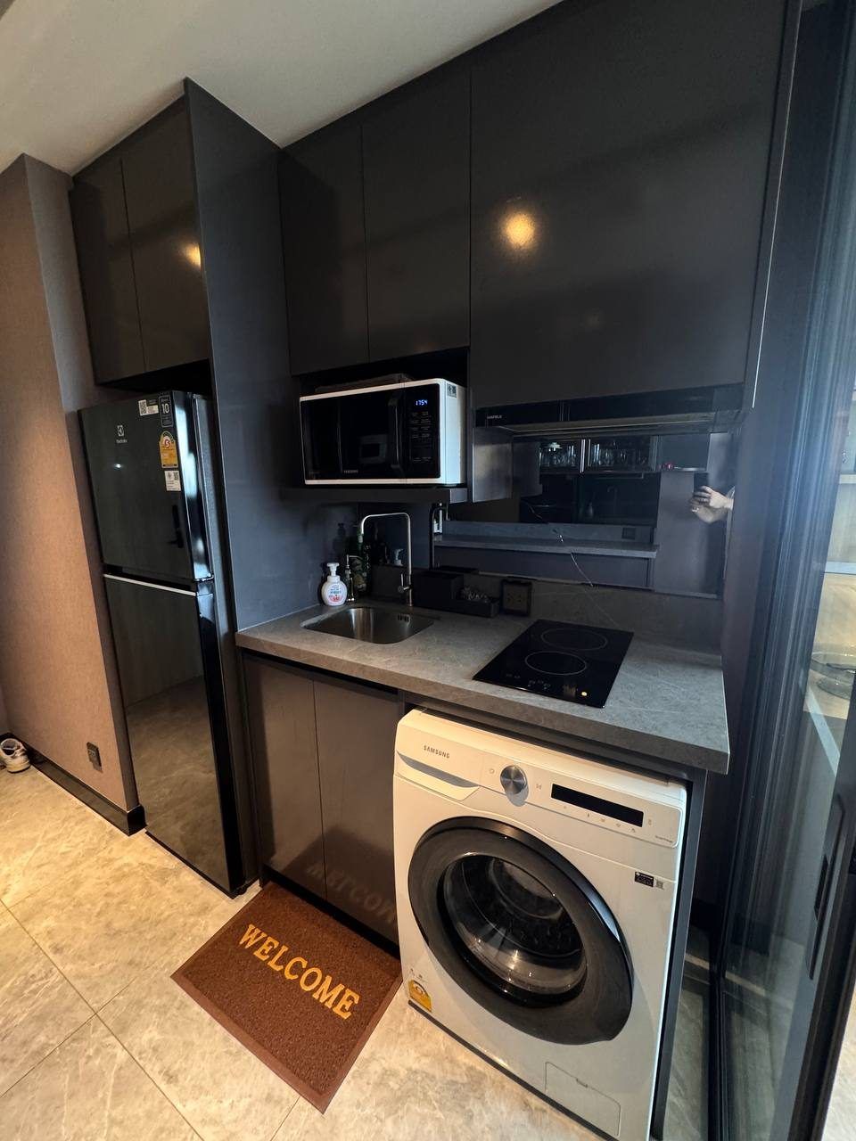 Luxury 1 bedroom кондо ONCE Central — 4