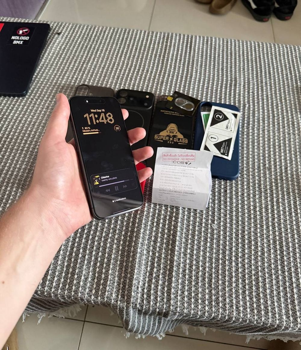 iPhone 17 256gb — 1