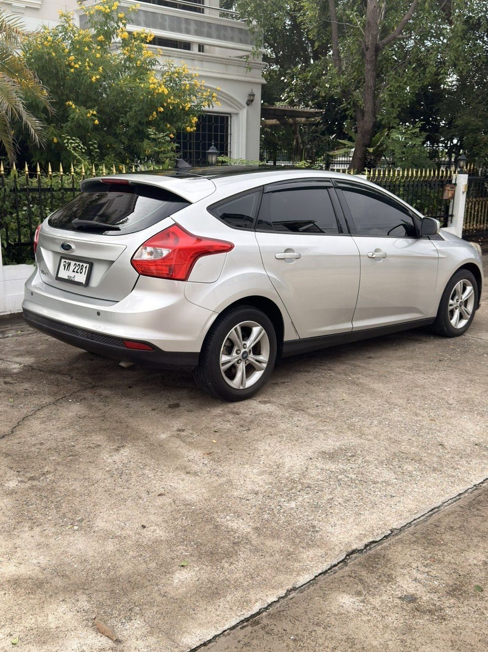 Ford Focus 2014, 1.6 бензин, автомат — 3