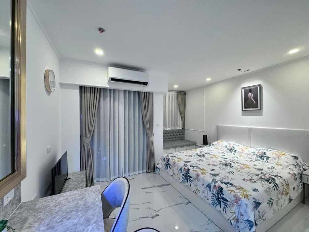 Квартира-студия Empire Tower, 18 этаж — 1