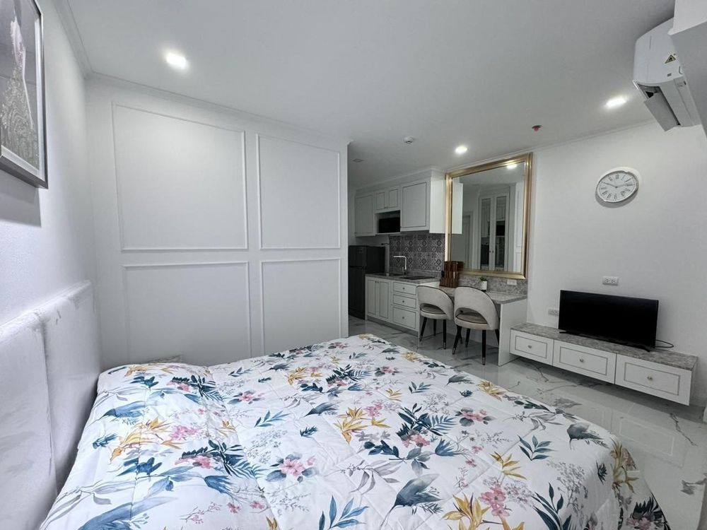 Квартира-студия Empire Tower, 18 этаж — 2