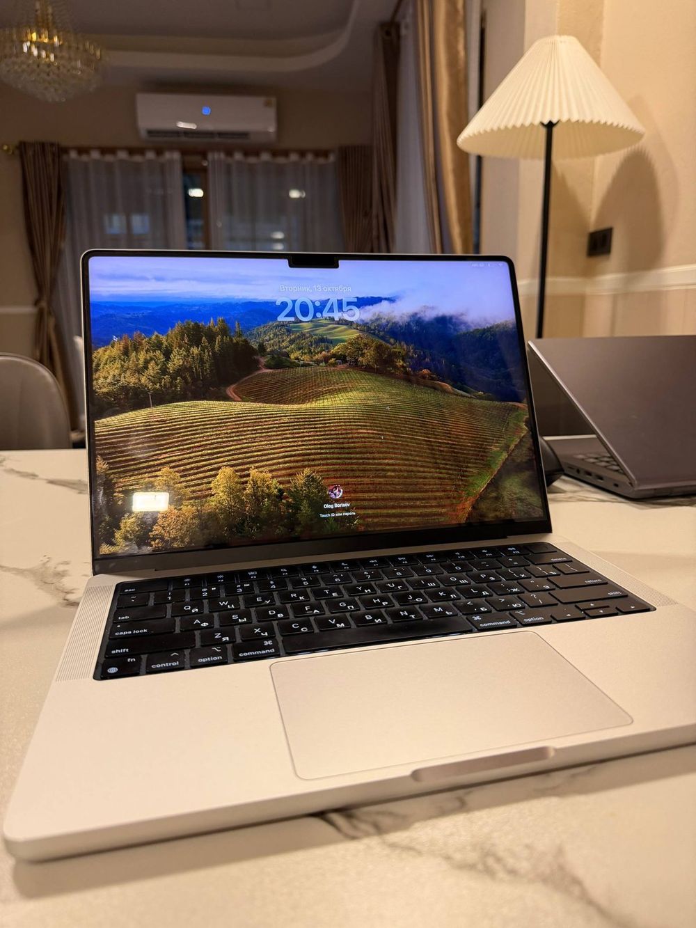 MacBook Pro m3 14 inch — 1