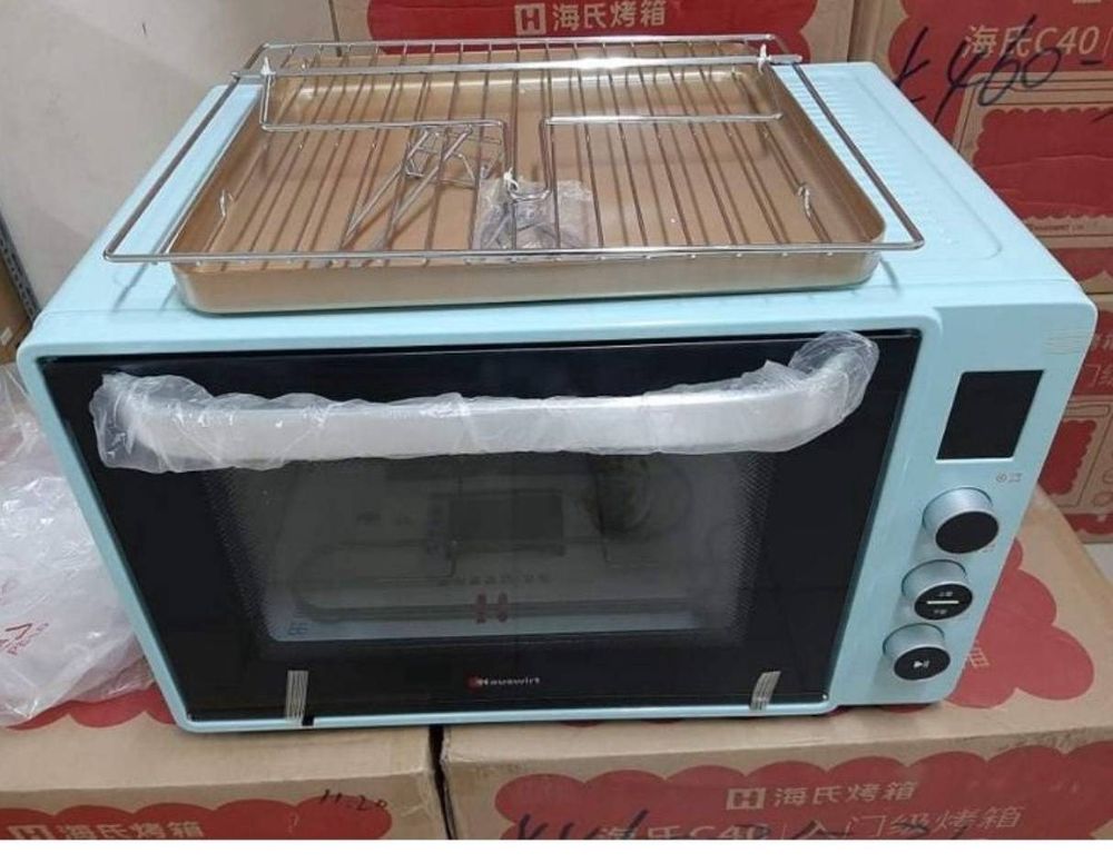 Духовая печь Hauswirt C76 75л — 2