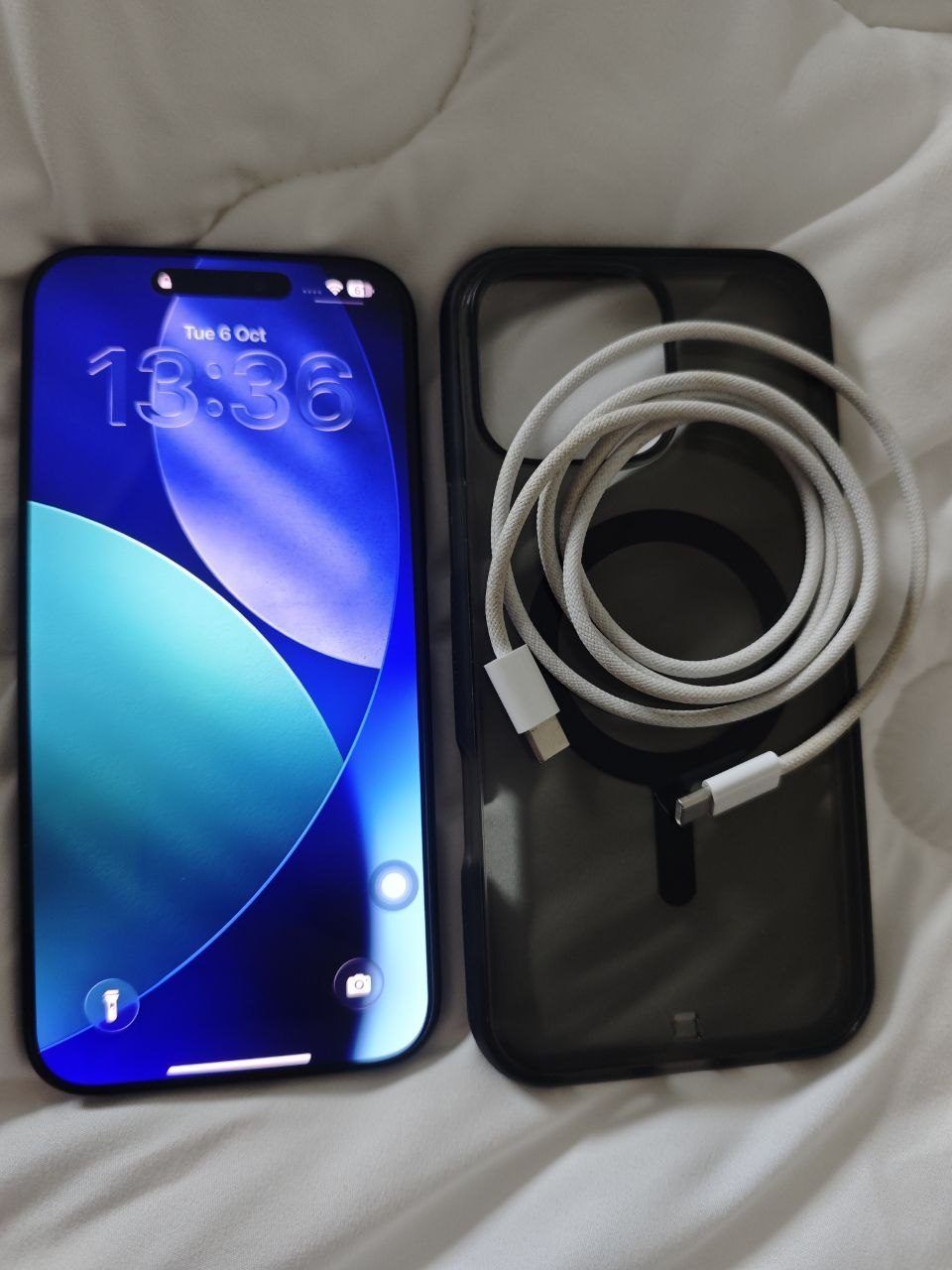 iPhone 16 Pro Max 256GB titanium black — 1