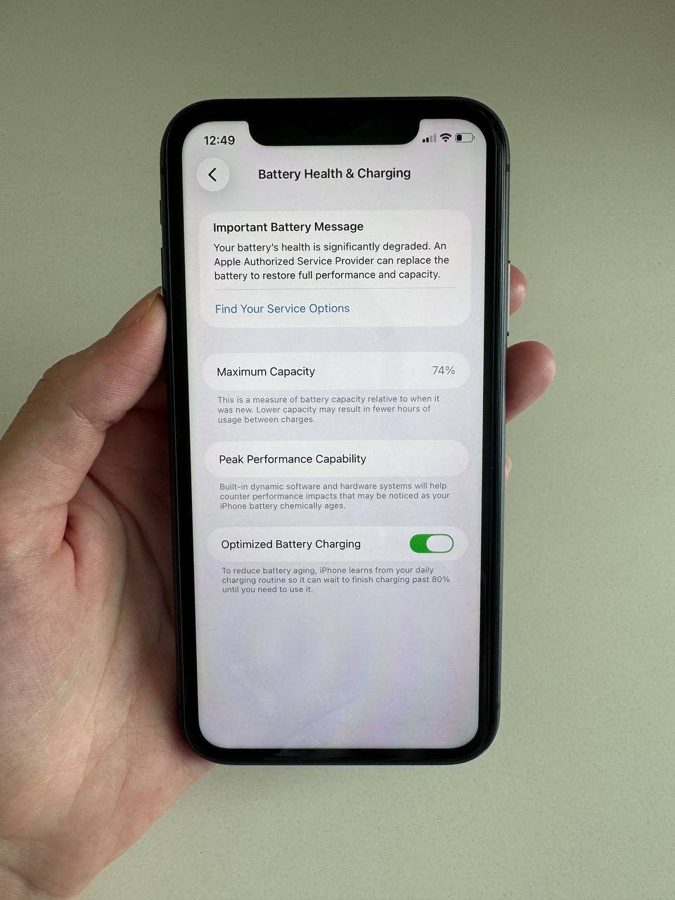 iPhone 11 64GB — 2