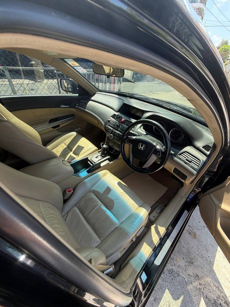 Honda Accord 2008 1.9 бензин — 3
