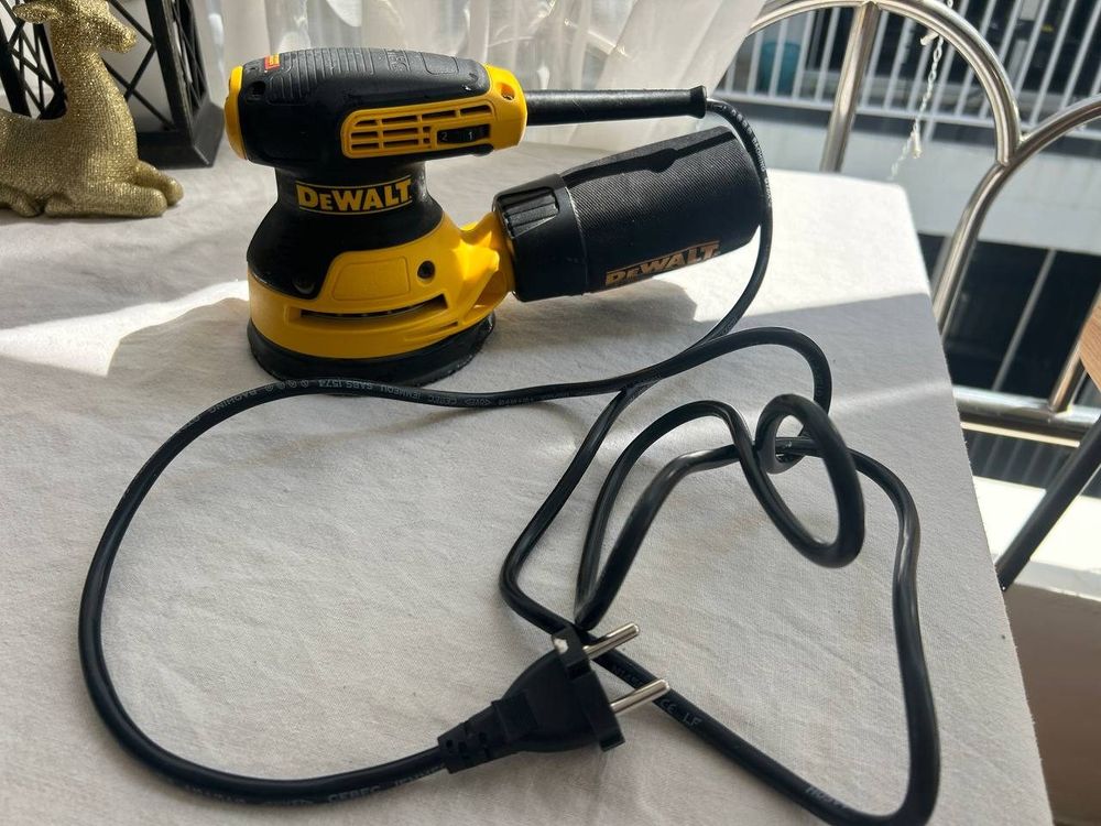 Эксцентриковая шлифовальная машина DeWALT — 1