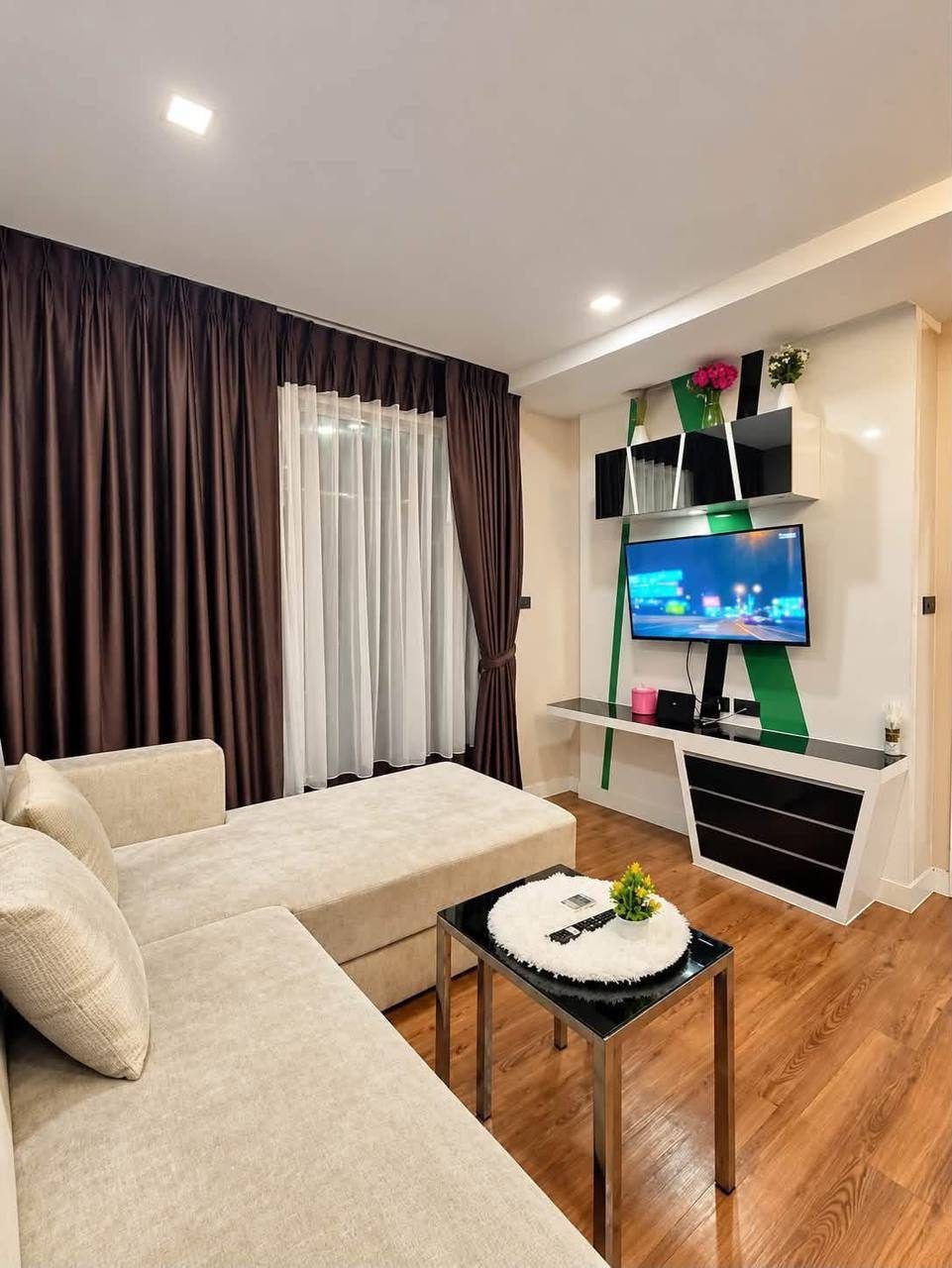 1 bedroom, 40 кв.м, The Feelture Condo — 1