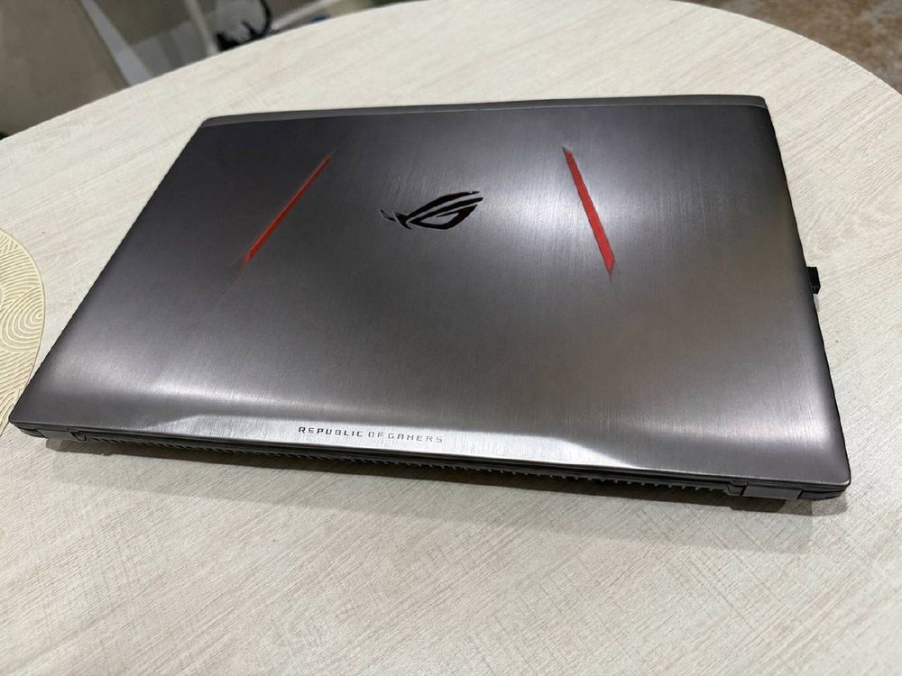 ASUS ROG Strix GL502VSK ноутбук — 1