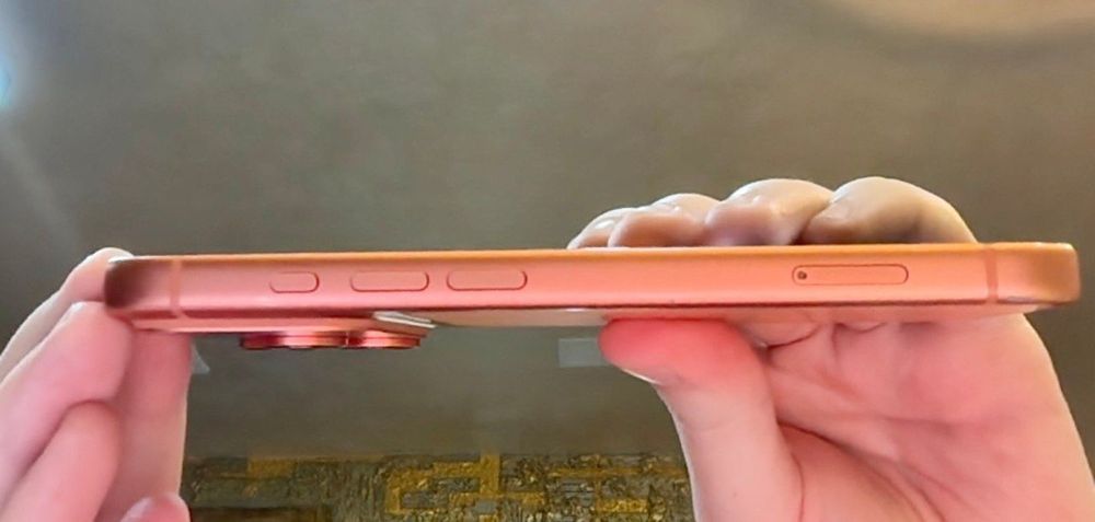 iPhone 17 Pro 256 GB Cosmic Orange — 4