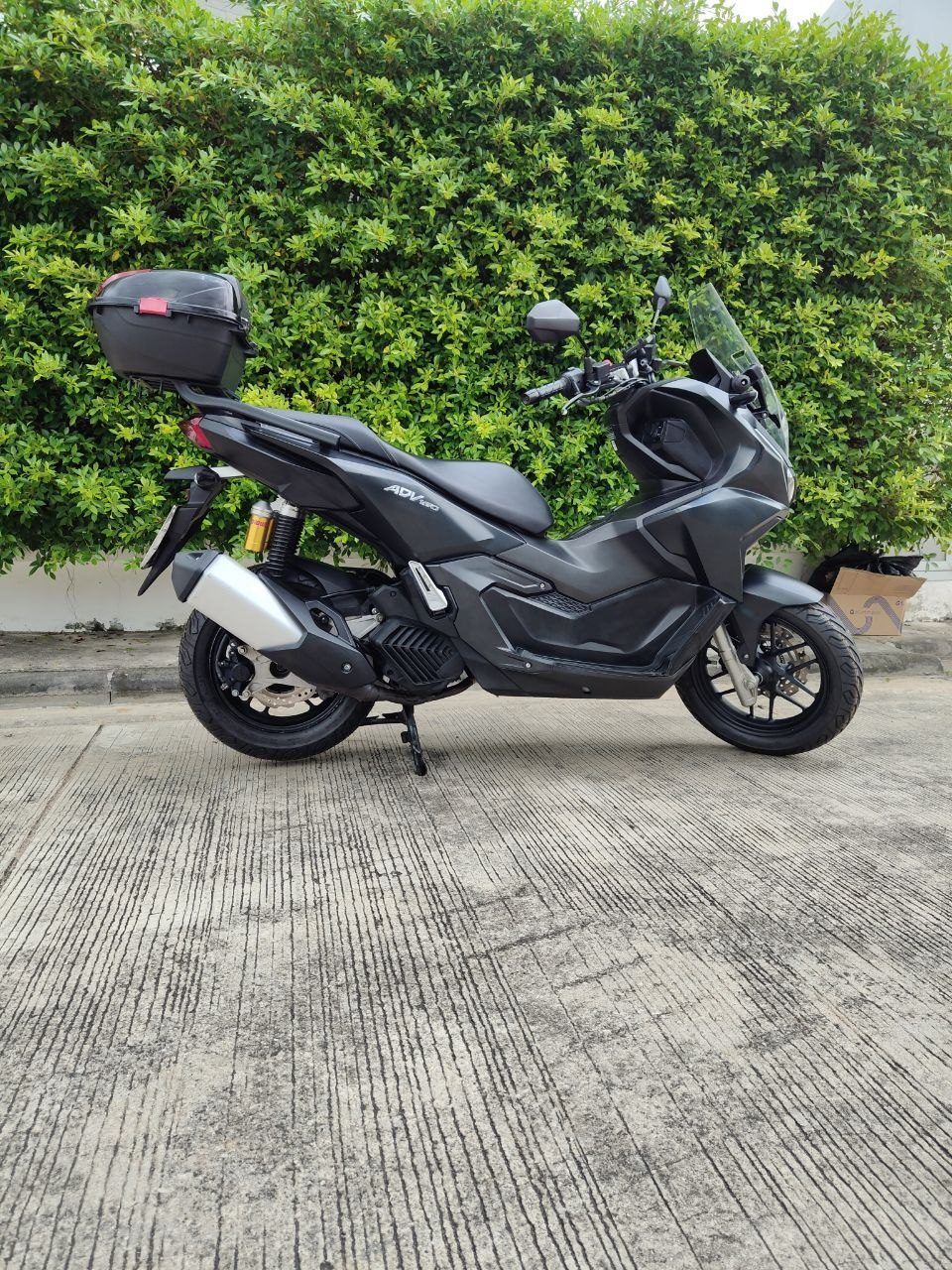 Honda ADV 160 скутер 2023 — 1