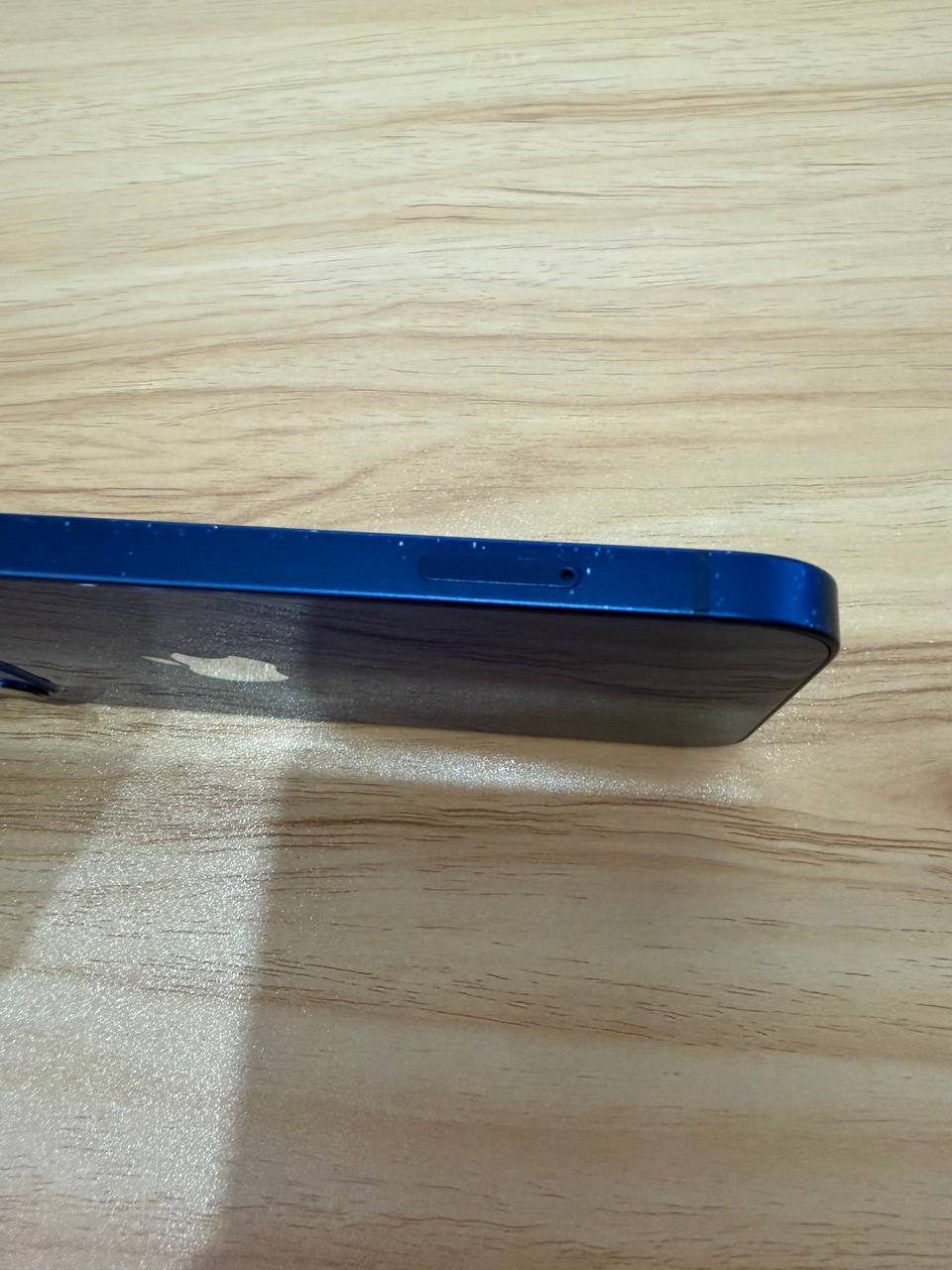 iPhone 12 256GB — 2