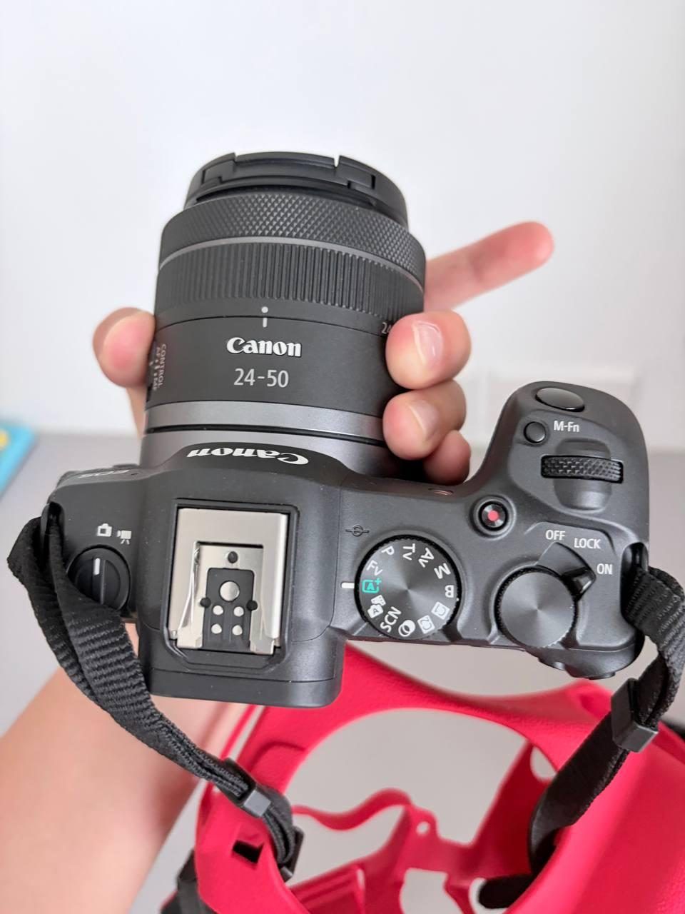 Фотоаппарат Canon R8 — 1