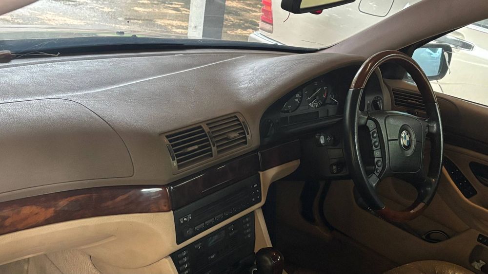 BMW E39 530i свопнут M54B30 — 4