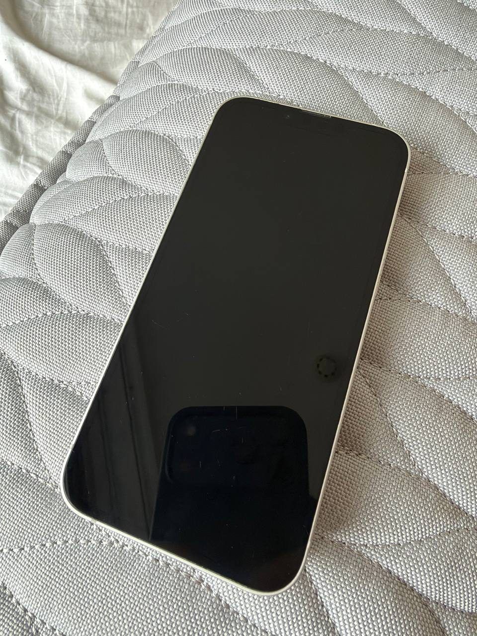iPhone 13 128GB отличное состояние — 2