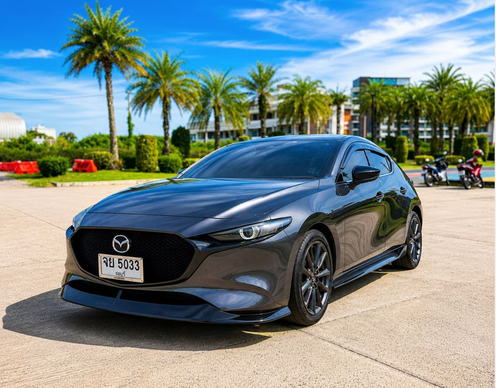 Mazda 3 2.0 Sport Top 2020 — семейный автомобиль — 1