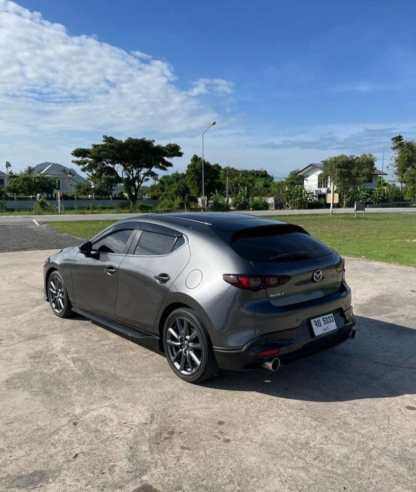 Mazda 3 2.0 Sport Top 2020 — семейный автомобиль — 3