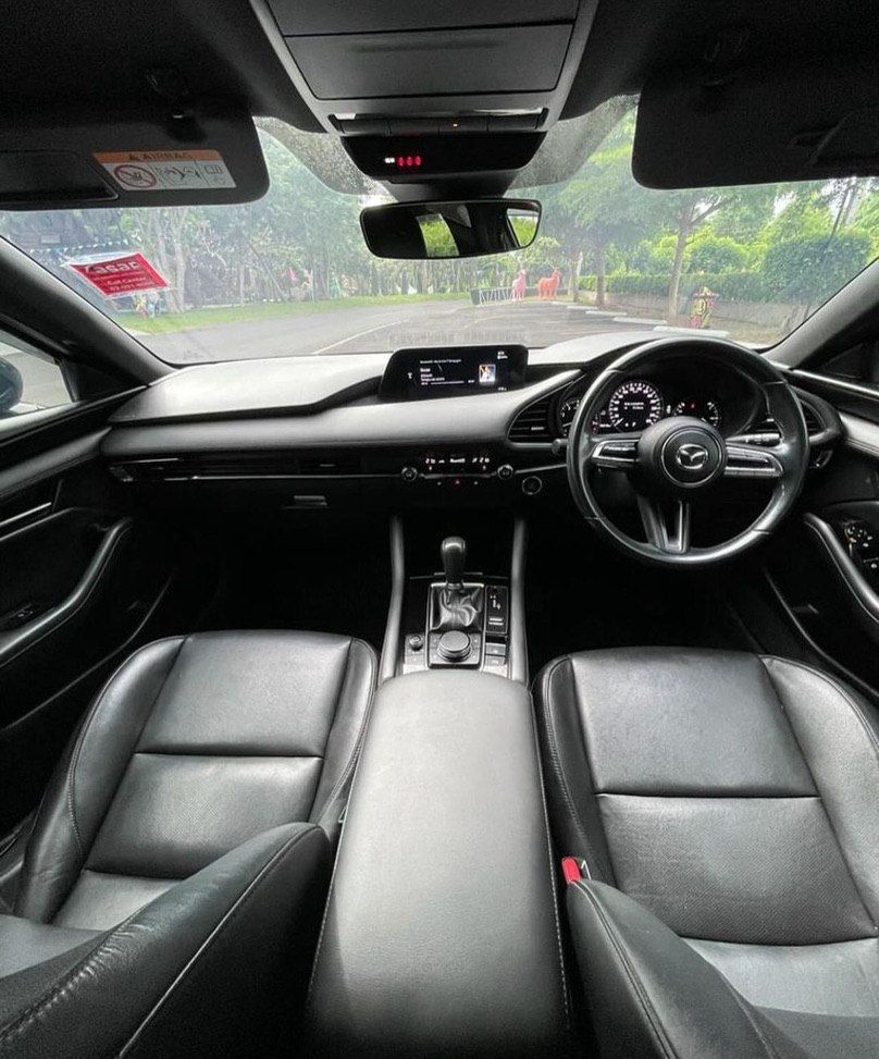 Mazda 3 2.0 Sport Top 2020 — семейный автомобиль — 4