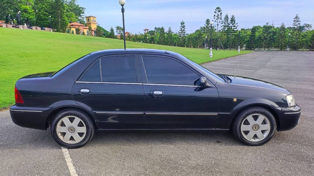 Ford Laser Tierra 2003 — 2