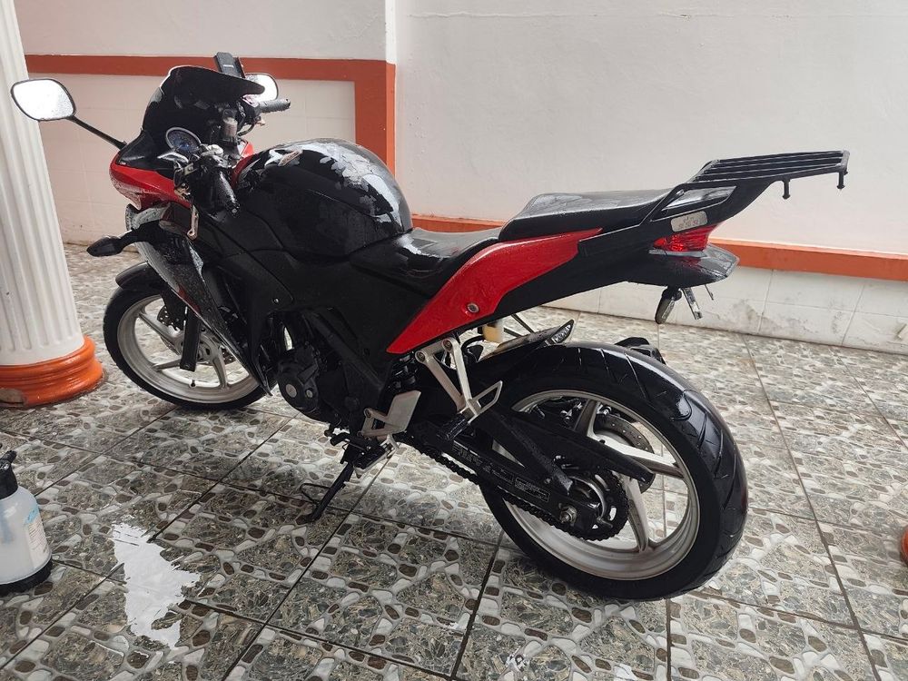 Honda CBR 250RR — 2