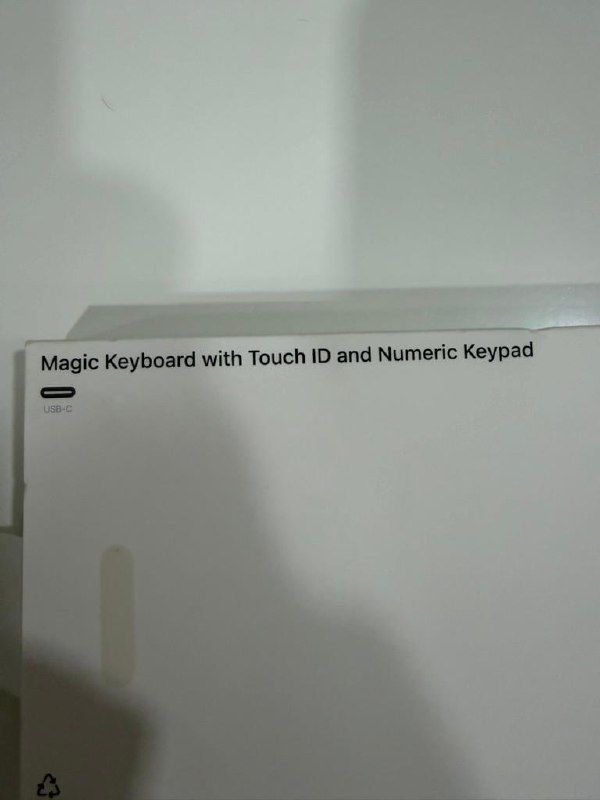 Apple Magic Keyboard with Touch ID USB-C - US English White — 7