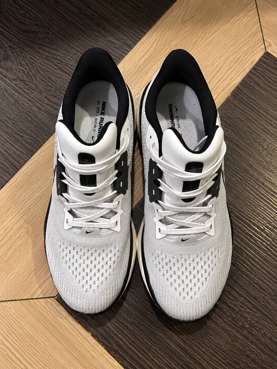 Nike ZoomX Vomero 17, белые, размер US 8 (EU 41) — 2
