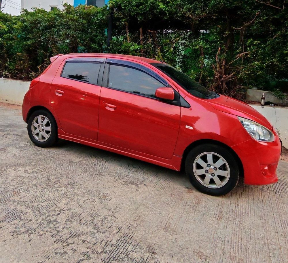 Mitsubishi Mirage — 5 000 Бат / месяц — 1