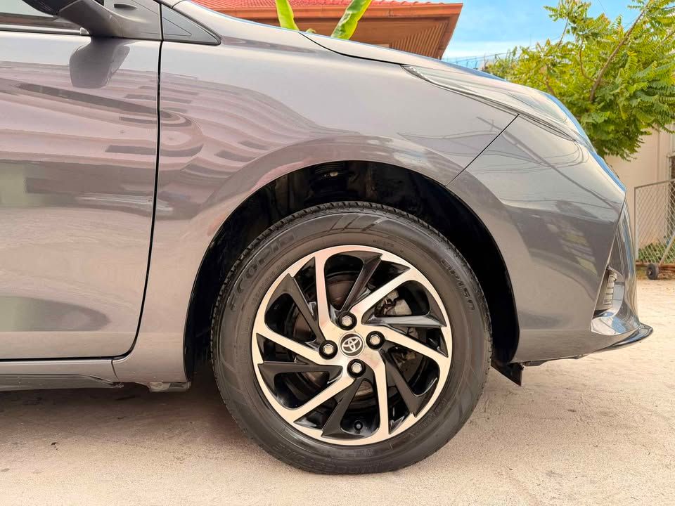 2021 Toyota Yaris — 9